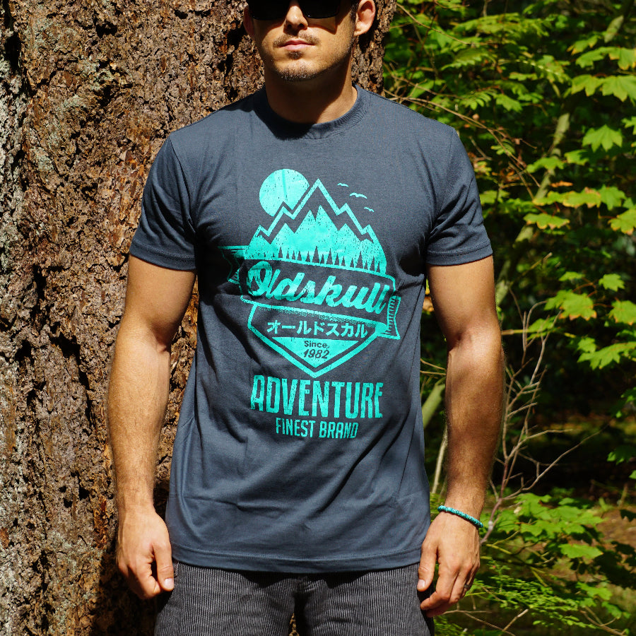 Oldskull Vintage Adventure Mountain Hiking Men T-shirt